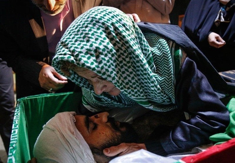 آماده رفتن به سوریه برای دیدن فرزندم بودم که خبر شهادتش را برایم آوردند آماده رفتن به سوریه برای دیدن فرزندم بودم که خبر شهادتش را برایم آوردند