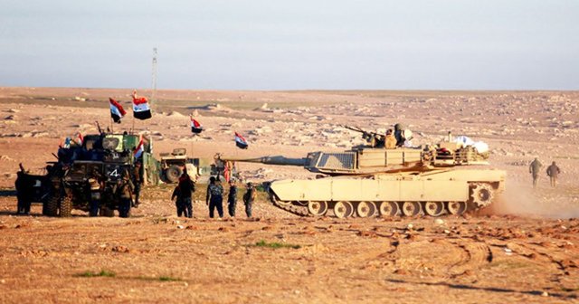 تغییر تاکتیک نیروهای عراقی در موصل/ حشد شعبی جنگ با داعش را به مرز سوریه میکشاند تغییر تاکتیک نیروهای عراقی در موصل/ حشد شعبی جنگ با داعش را به مرز سوریه میکشاند
