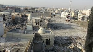 ساکنان این شهر محکوم به مرگ و سانسور هستند/ العوامیه عربستان ۱۰۰ روز پس از جنگ تمام عیار آل‌سعود علیه مردم + نقشه میدانی و تصاویر