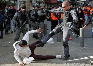 شهادت ۹۸ فلسطینی در عملیاتهای ضداسرائیلی سال گذشته میلادی/ در سال ۲۰۱۷ چند صهیونیست در عملیاتهای شهادت طلبانه فلسطینیها به هلاکت رسیدند +تصاویر شهادت ۹۸ فلسطینی در عملیاتهای ضداسرائیلی سال گذشته میلادی/ در سال ۲۰۱۷ چند صهیونیست در عملیاتهای شهادت طلبانه فلسطینیها به هلاکت رسیدند +تصاویر