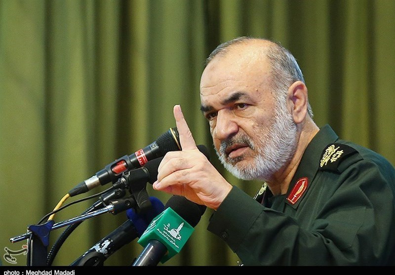سردار سلامی: انتقام خون شهدای اهواز را میگیریم/ "امارات و عربستان" تحمل تیغ انتقام ما را ندارند سردار سلامی: انتقام خون شهدای اهواز را میگیریم/ “امارات و عربستان” تحمل تیغ انتقام ما را ندارند