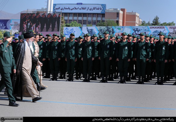 حضور فرمانده کل قوا در دانشگاه امام حسین (ع) حضور فرمانده کل قوا در دانشگاه امام حسین (ع)