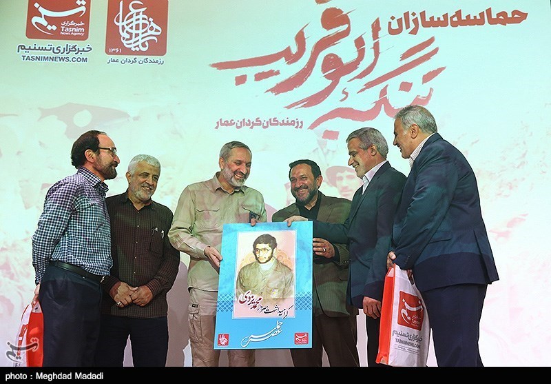 در حماسهسازان "تنگه ابوقریب" مطرح شد؛ جوان مدافع حرمی که نام "گردان عمار" را در سوریه زنده کرد /ابوقریبها هنوز ادامه دارد در حماسهسازان “تنگه ابوقریب” مطرح شد؛ جوان مدافع حرمی که نام “گردان عمار” را در سوریه زنده کرد /ابوقریبها هنوز ادامه دارد