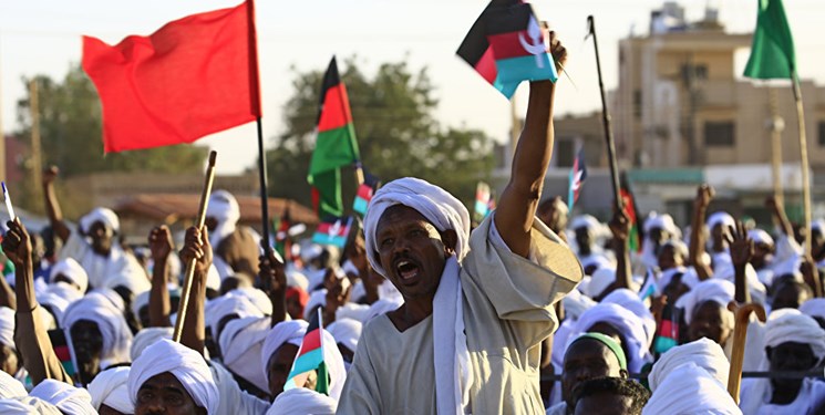 علل اعتراضات در سودان و ارتباط آن با قطع روابط با ایران و سفر البشیر به سوریه علل اعتراضات در سودان و ارتباط آن با قطع روابط با ایران و سفر البشیر به سوریه