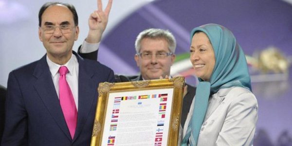 اولین کلمهای که با این گروه صحبت کنید، پشیمان میشوید! اولین کلمهای که با این گروه صحبت کنید، پشیمان میشوید!