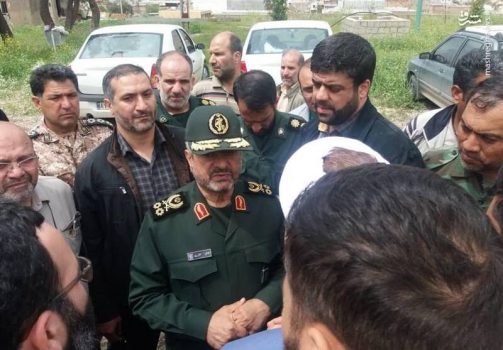 گفتوگوی فرمانده سپاه با سیلزدگان لرستان +عکس و فیلم گفتوگوی فرمانده سپاه با سیلزدگان لرستان +عکس و فیلم