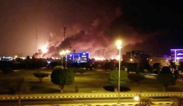 خاندان آل سعود در شوک؛ جزئیات حمله پهپادی به بزرگترین و قدیمیترین تاسیسات نفتی عربستان/ آتشسوزیهای گسترده در پالایشگاههای «بقیق و خریص» + نقشه میدانی و عکس خاندان آل سعود در شوک؛ جزئیات حمله پهپادی به بزرگترین و قدیمیترین تاسیسات نفتی عربستان/ آتشسوزیهای گسترده در پالایشگاههای «بقیق و خریص» + نقشه میدانی و عکس