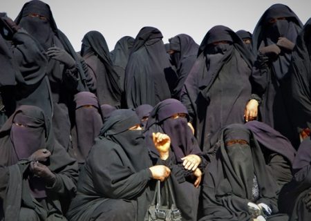 روایت زنان اردوگاه «الهول» از جنایات داعش؛ از کودکان جاسوس تا سر بریدن دختران