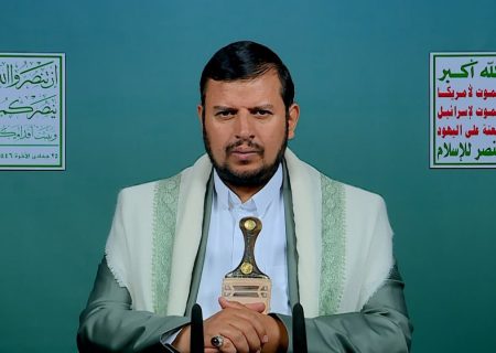 رهبر انصارالله: آمریکا فریبکارانه به دنبال این است که اسرائیل را دوست و ایران را دشمن اعراب بداند