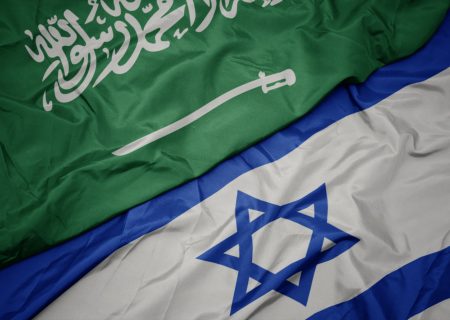 اسرائیل هیوم: عربستان برای مقابله با انصارالله به دنبال کمک اطلاعاتی تل‌آویو است